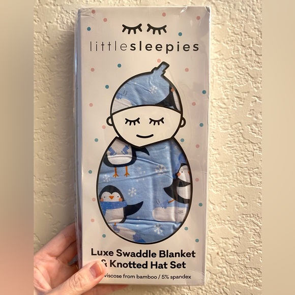 ❄️🐧NIB LS Penguin Swaddle Set🐧❄️ - Picture 3 of 3